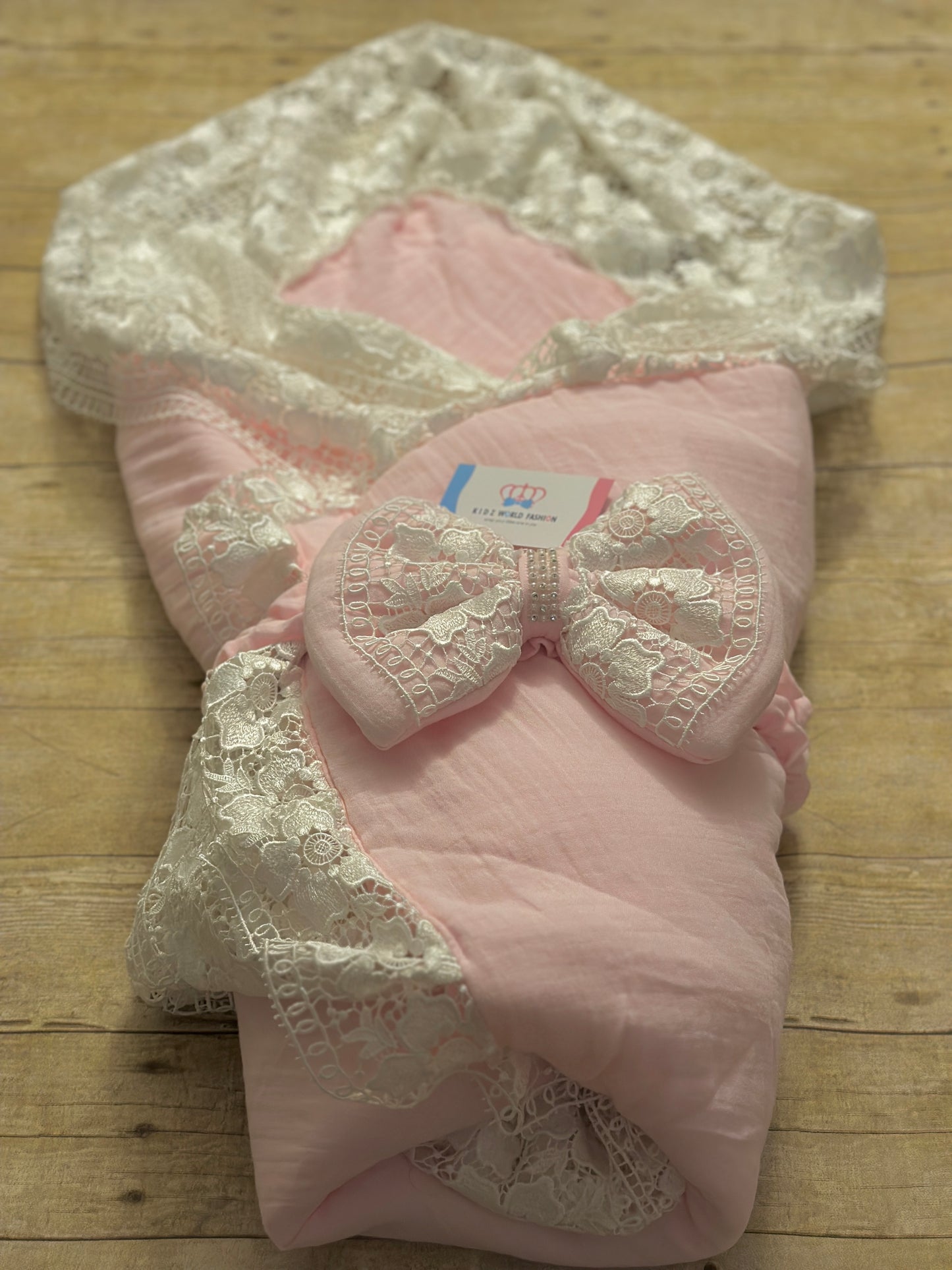 Pinky white lace Swaddle set 🌸